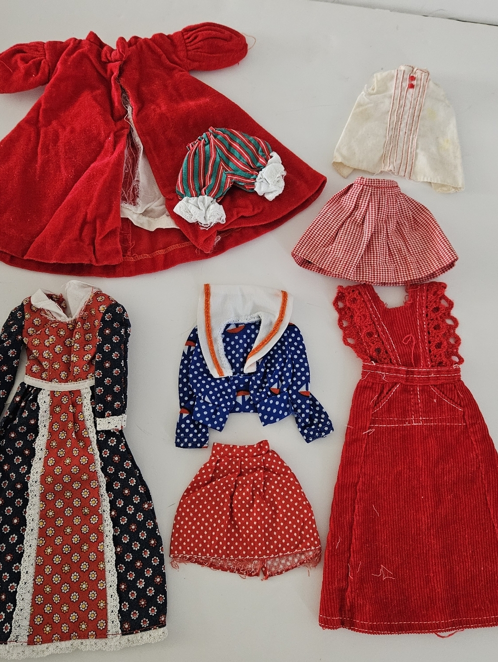 Vintage Barbie Doll 5 Outifts (8 Pieces) Hippy Flower Power Clothing Lot Set